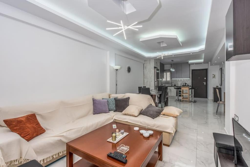 Be Cool Near Kypseli By Atheniankeys Apartment Ngoại thất bức ảnh